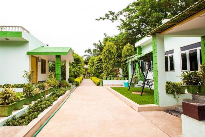 Ranthambhore Vatika Resort Sawai Madhopur Exterior photo