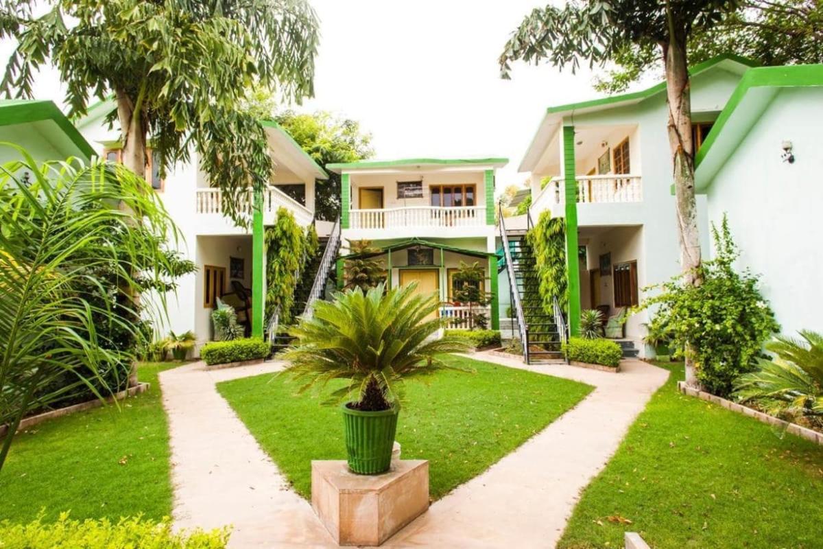 Ranthambhore Vatika Resort Sawai Madhopur Exterior photo
