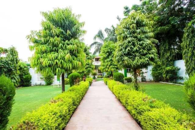 Ranthambhore Vatika Resort Sawai Madhopur Exterior photo