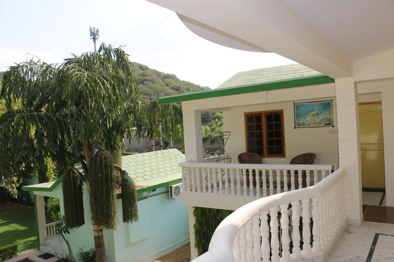 Ranthambhore Vatika Resort Sawai Madhopur Exterior photo